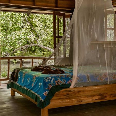 Monkey Mansion - Jungalows & Tours Khao Sok National Park Экстерьер фото