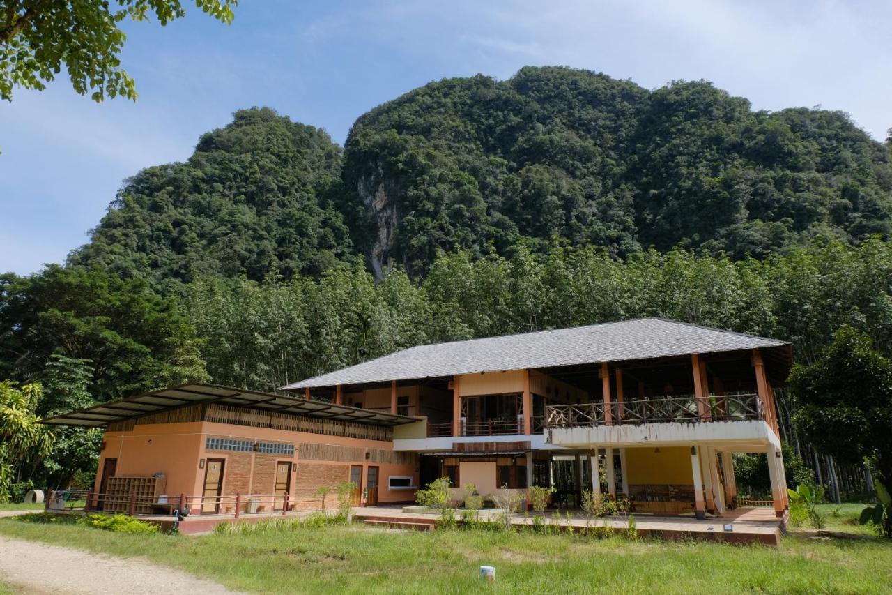 Monkey Mansion - Jungalows & Tours Khao Sok National Park Экстерьер фото