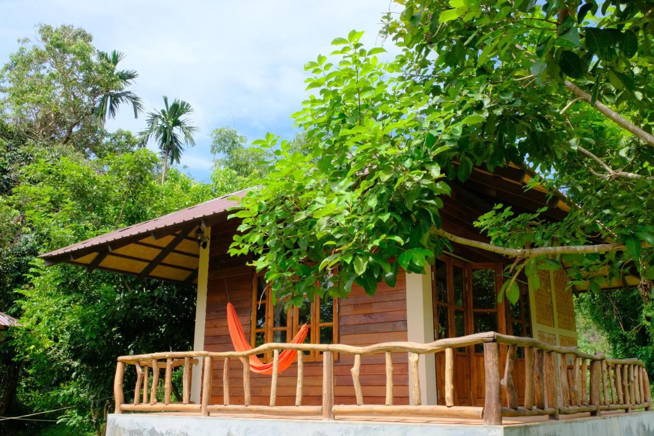 Monkey Mansion - Jungalows & Tours Khao Sok National Park Экстерьер фото