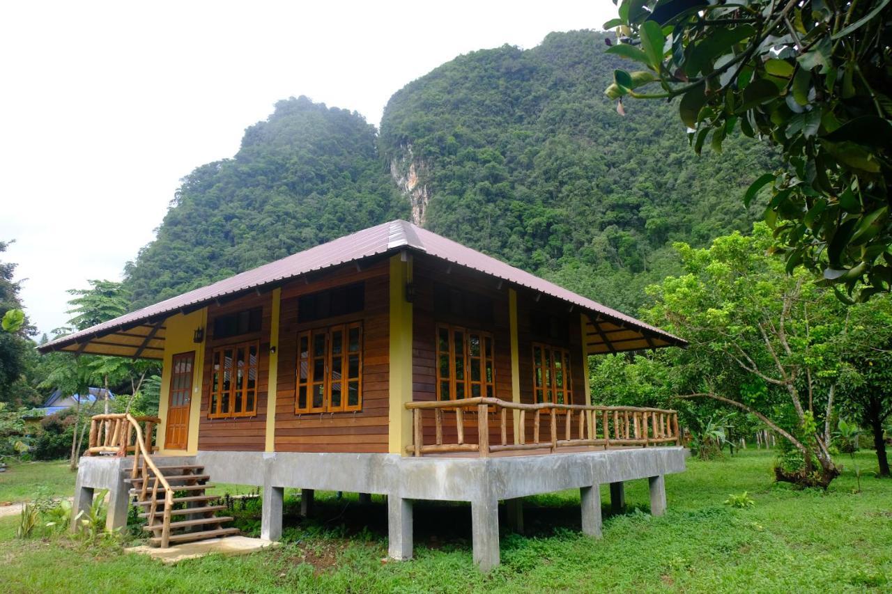 Monkey Mansion - Jungalows & Tours Khao Sok National Park Экстерьер фото