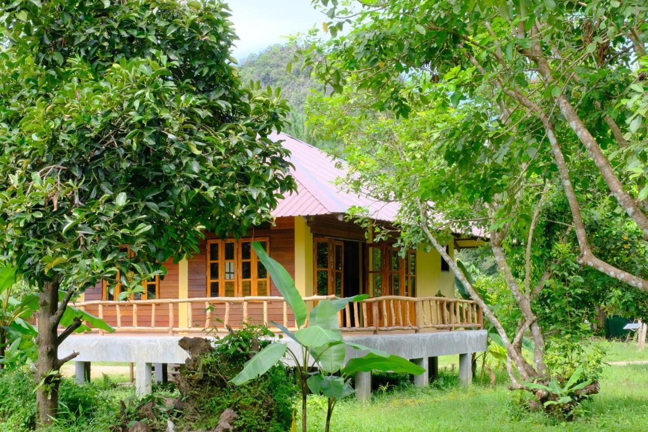 Monkey Mansion - Jungalows & Tours Khao Sok National Park Экстерьер фото
