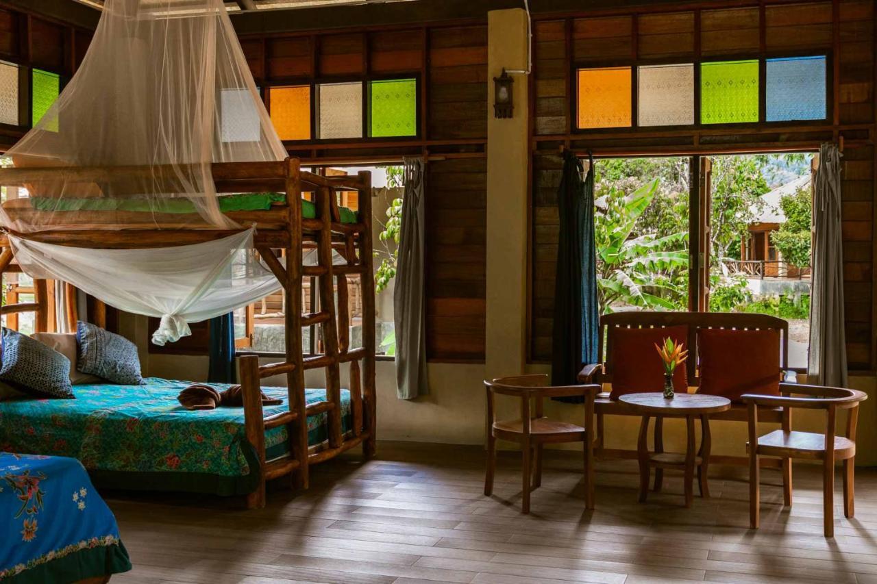 Monkey Mansion - Jungalows & Tours Khao Sok National Park Экстерьер фото