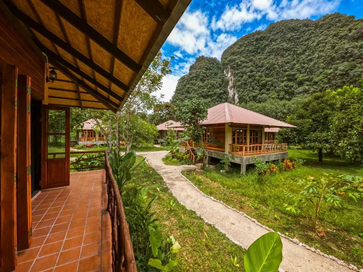 Monkey Mansion - Jungalows & Tours Khao Sok National Park Экстерьер фото